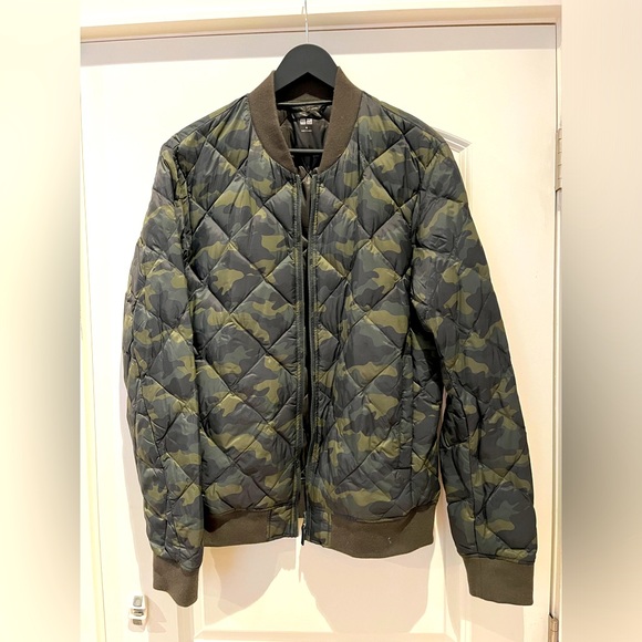 Uniqlo quilted down bomber jacket - Picture 1 of 4